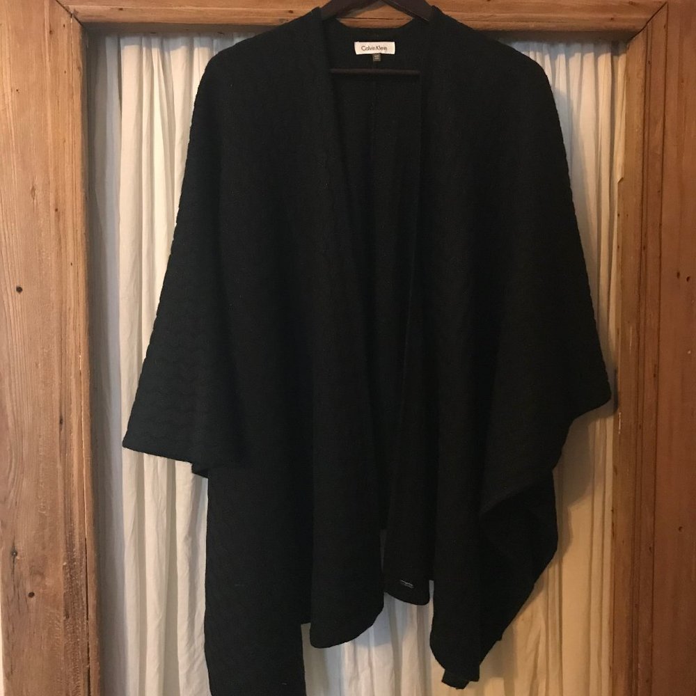 Calvin Klein Black Chevron Knit Pattern Shawl Wrap